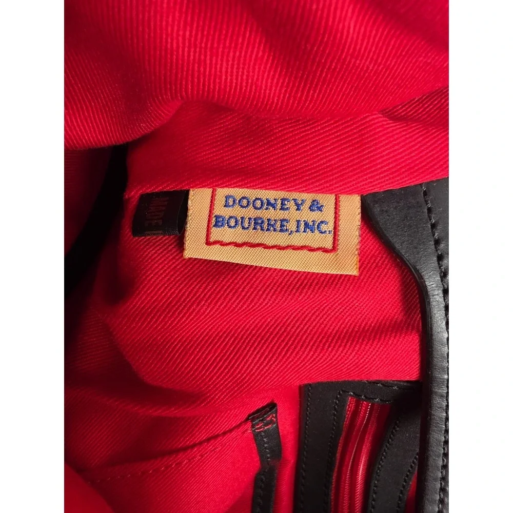 Dooney & Bourke good pre